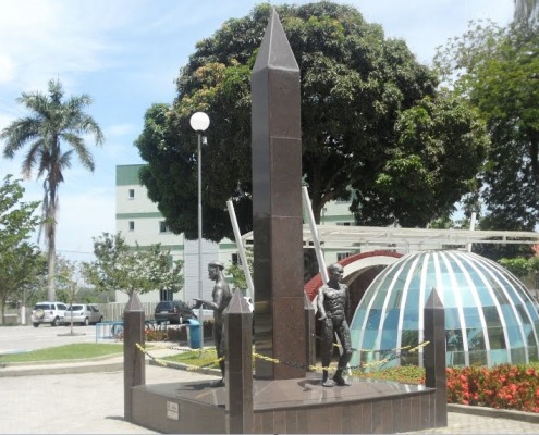 Estatuas da praça