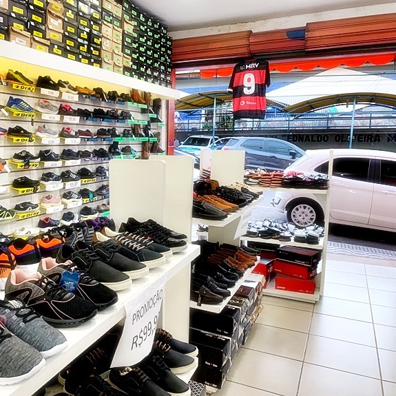 LOJA REAL - Roupas, Calçados e Materiais Esportivos em Linhares!